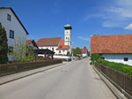 Wir passieren die Herz-Jesu-Kirche in Baumgarten...