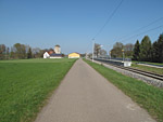 ...vorbei am Bahnhof von Arnbach...