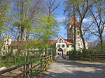 ...zum Schloss Kaltenberg