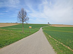 Über den Postweg verlassen wir Adelzhausen...