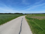 Von Gailling führt uns eine Teerstraße...