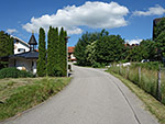 Nach der Brücke haben wir Traunwalchen erreicht