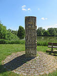 Denkmal zum Hochwasserschutz bei Oberndorf