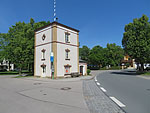 ...biegen wir nach dem ehemaligen Wasserwerk links ab...