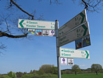 Der Skulpturenweg ist ab dem Kloster Seeon bestens ausgeschildert