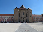 ...mit der Basilika St. Martin