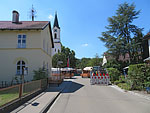 ...und erreichen das Ortszentrum