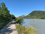 ...Richtung Zahmer Kaiser und Kufstein leitet