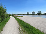 ...und kommen wenige Minuten spüter zurück zum Fluss