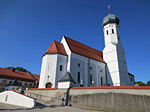 Die Kirche St. Emmeram in Kleinhelfendorf