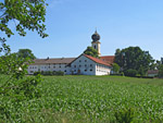 Blick zur Rokoko-Kirche St. Bartholomäus in Hörgersdorf