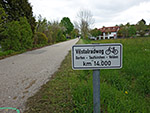Bis Velden wird man alle 500 Meter über das Weiterkommen informiert