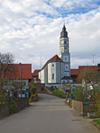Die Kirche St. Mariä Himmelfahrt in Drößling