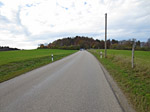 Von Unering erreichen wir über die Oberaltinger Straße...